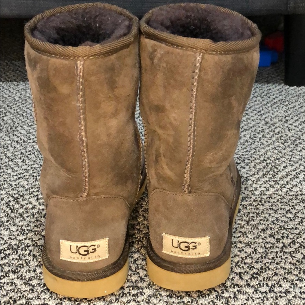 UGG® Women's Classic Shearling Lined Short Boots